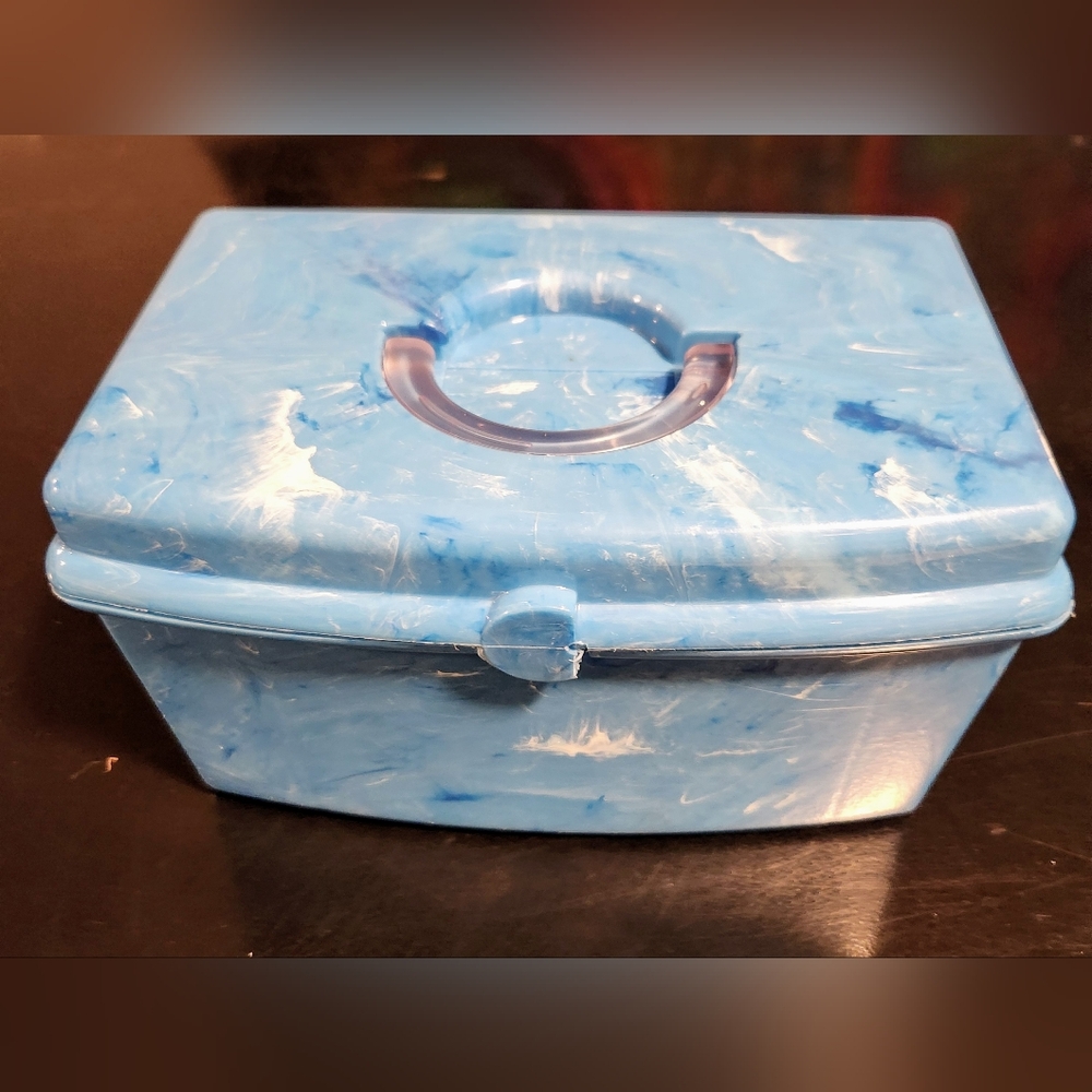 Vintage Marbled Caboodles Makeup Case